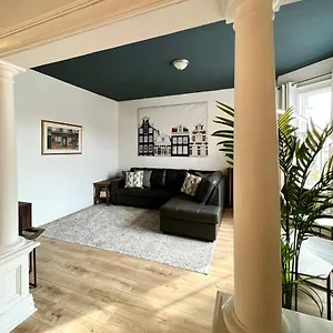 Les 300s 3e Avenue Appartement